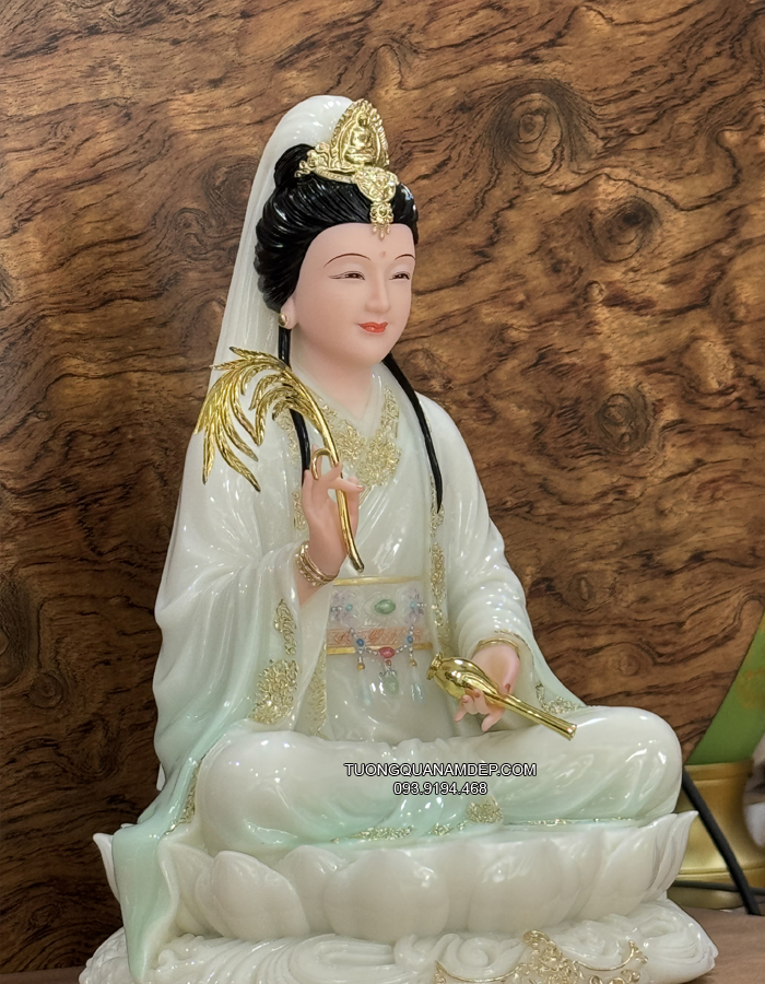 tượng Phật Bà Quan Âm xanh ngọc viền vàng đẹp