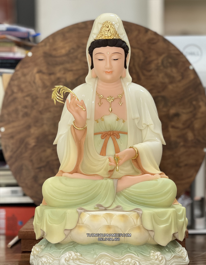Tượng Quan Âm Vẽ Gấm Non Nước đẹp bằng bột đá
