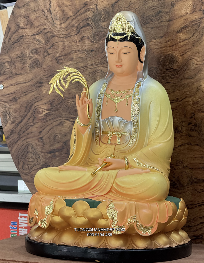 Tượng Quan Âm bằng composite đẹp màu vàng