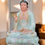Tượng Phật Bà Quan Âm Áo Rủ Xanh Ngọc đẹp QA-006