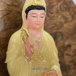 Tượng Quan Âm bằng bột đá thạch anh mã số QA-019