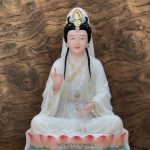 Tượng Quan Âm Trắng đế sen hồng đẹp
